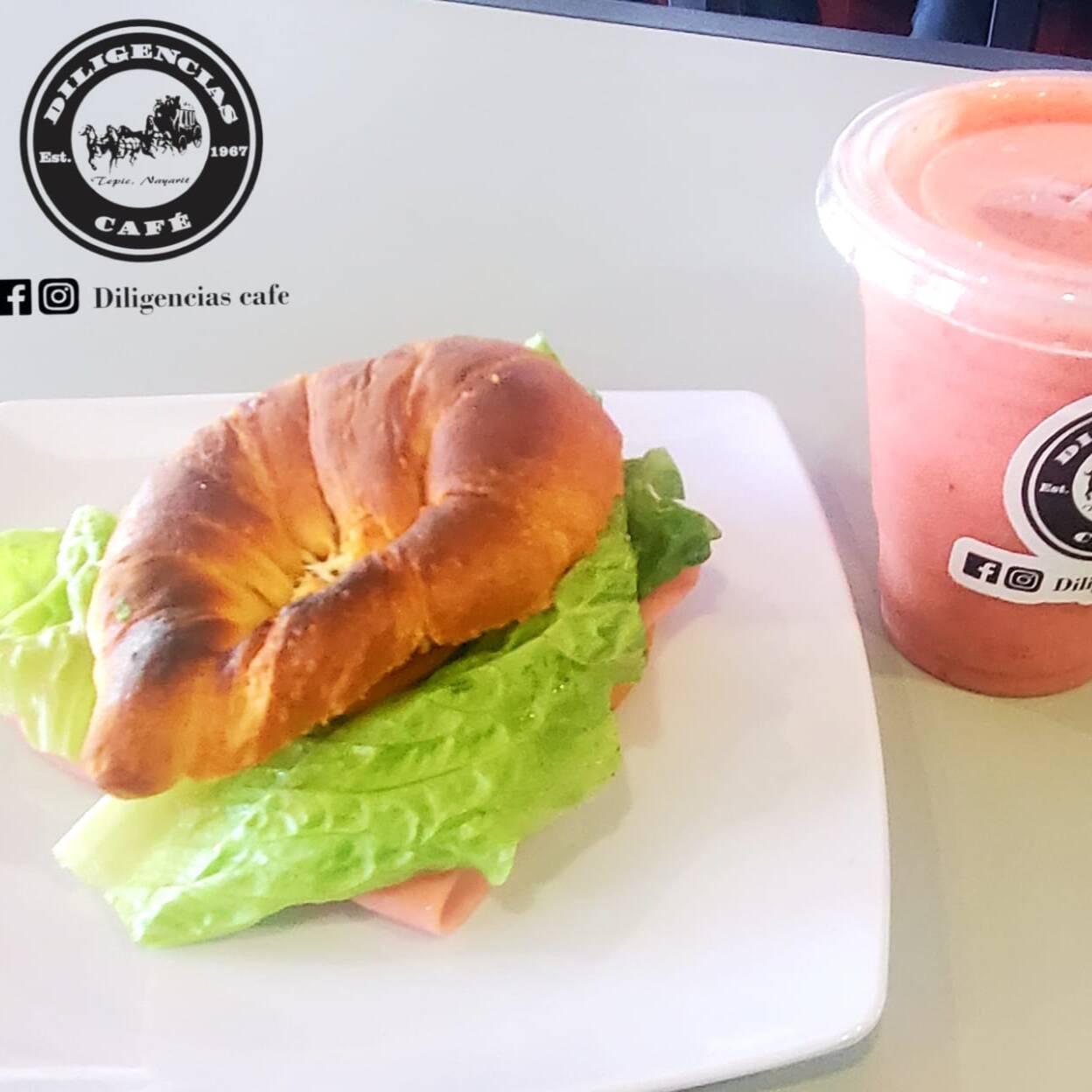 Croissant, Queso Manchego y Jamón de Pavo