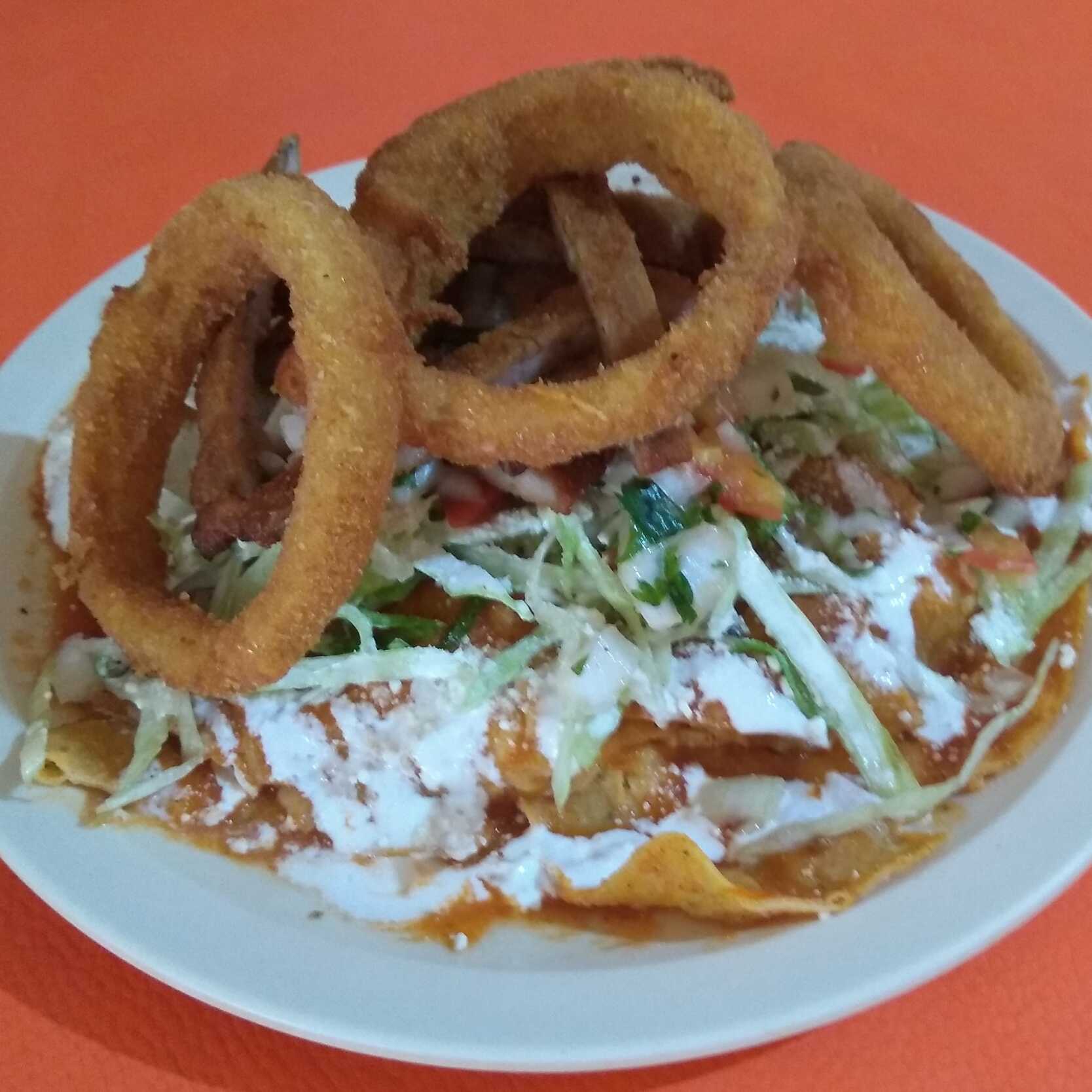 Chilaquiles Delux