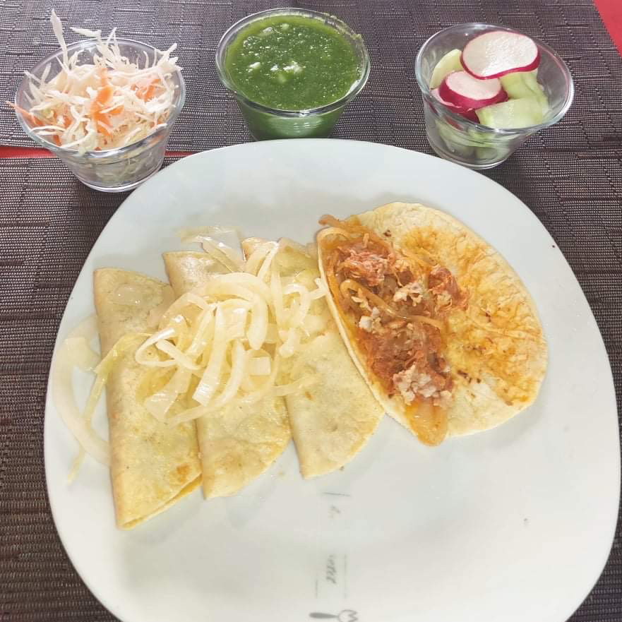 Taco de Canasta Tinga de Res