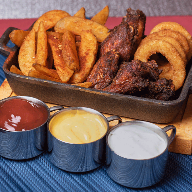 Combo Alitas, Aros, y Papas Gajo Basics