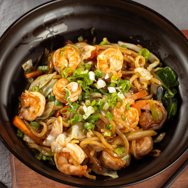 2 Yakisoba de camarão tamanho G.