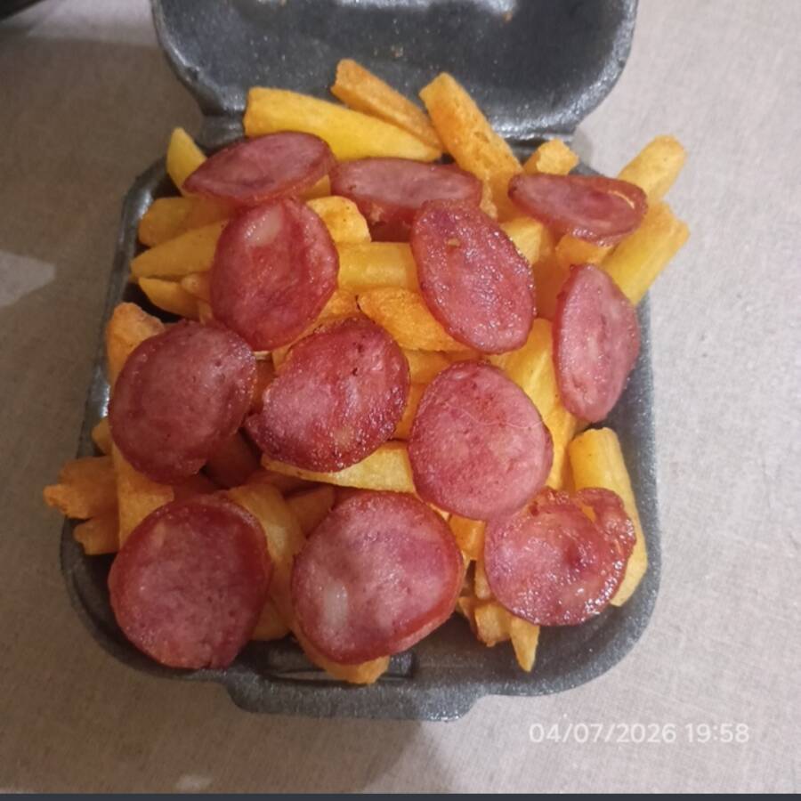 Batata Frita com Calabresa em rodelas fritas