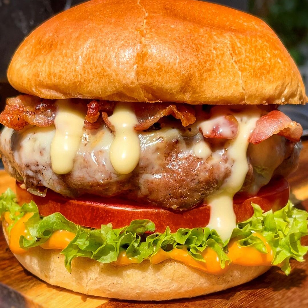 2x1 Hamburguesa Nebraska + Bebida 250 Ml + Papas