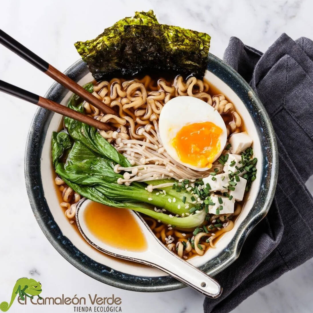 Vegetales Spicy Ramen