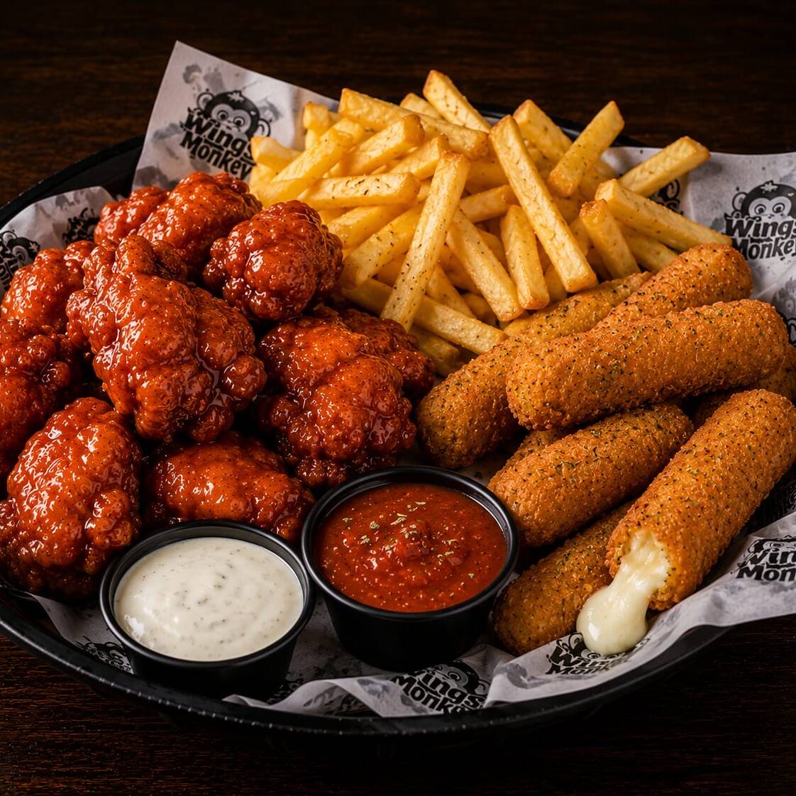 Boneless Papas a la Francesa y Dedos de Queso