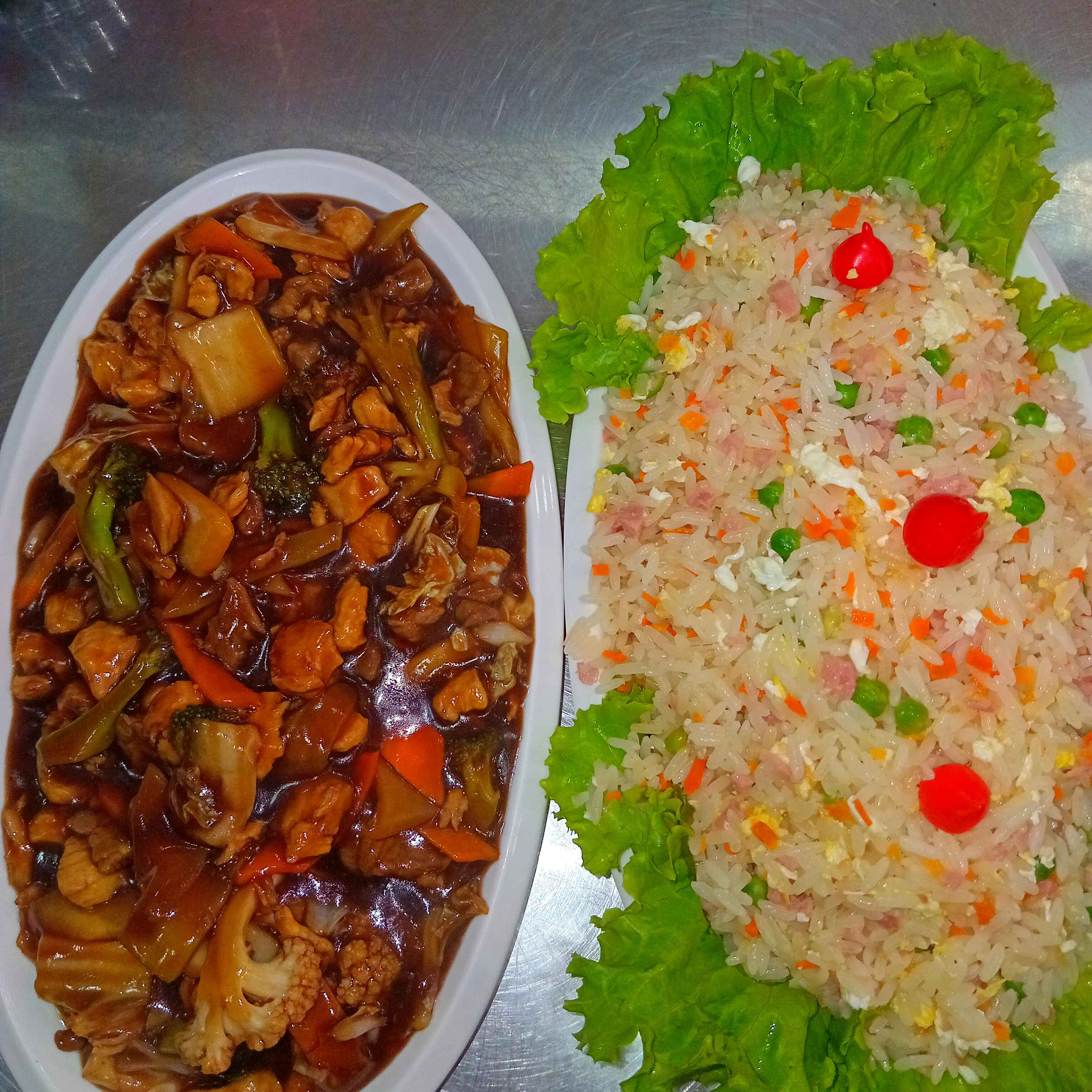 Carne , Frango, Legumes Fatiados, Cenoura, Brocolis, Couve-Flor, Chuchu, Acelga, Arroz Chop Suey, Presunto, Cenoura, Ervilha e ovo