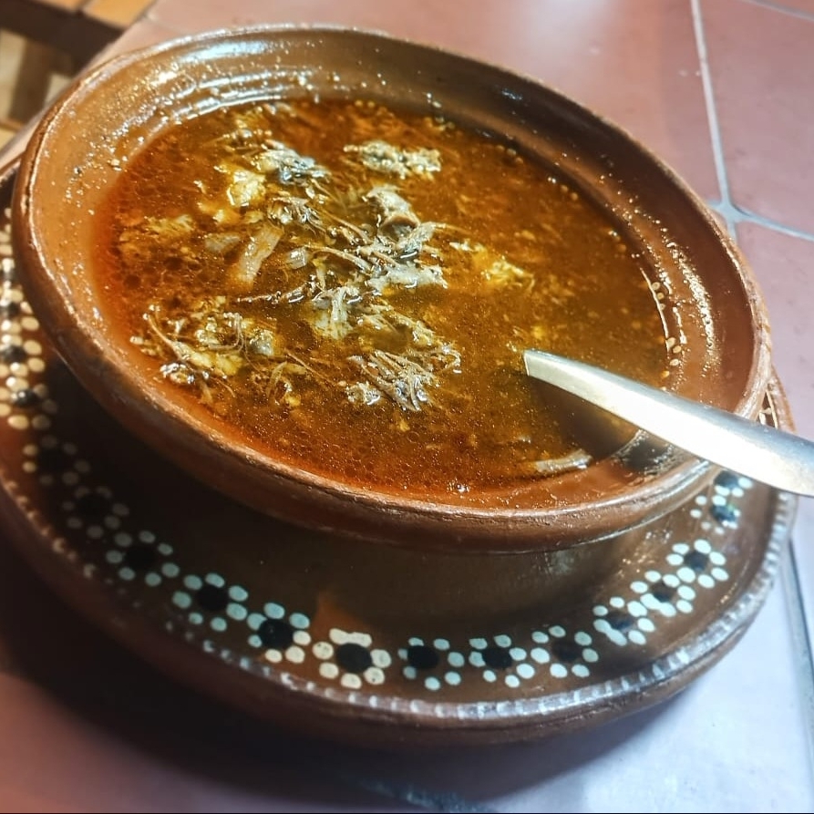 Medio litro de birria