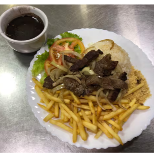 Acompanhamento: arroz, feijão, farofa, batata frita e salada