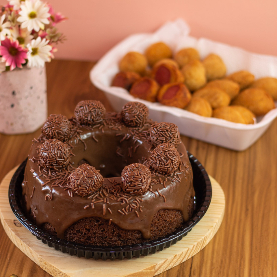Salgados artesanais: bolinha de queijo, pastel de carne, pastel de milho, coxinha, bolinha napolitana e kibe.
*Não garantimos troca de sabores*