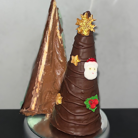 Coberto com chocolate por dentro e por fora com recheio da sua escolha