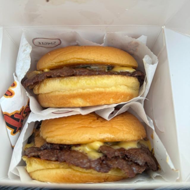 Cachi's Burguer Grill X2 + 2 Limonadas