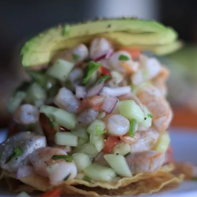 Tostada de Camarón Crudo