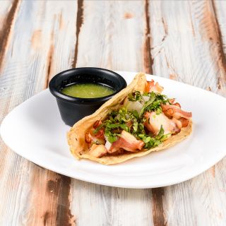 Taco de calamar enchilado