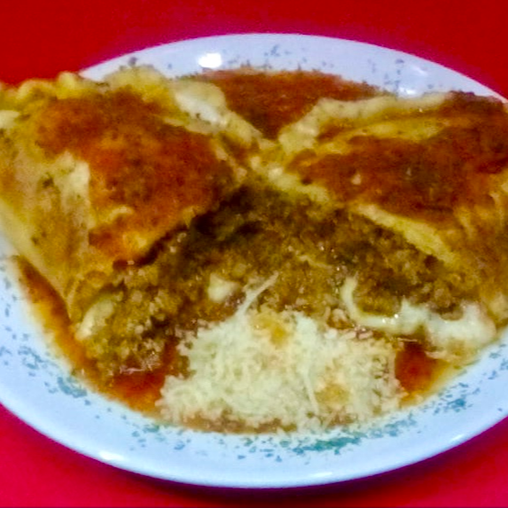 Calzone bolognesa