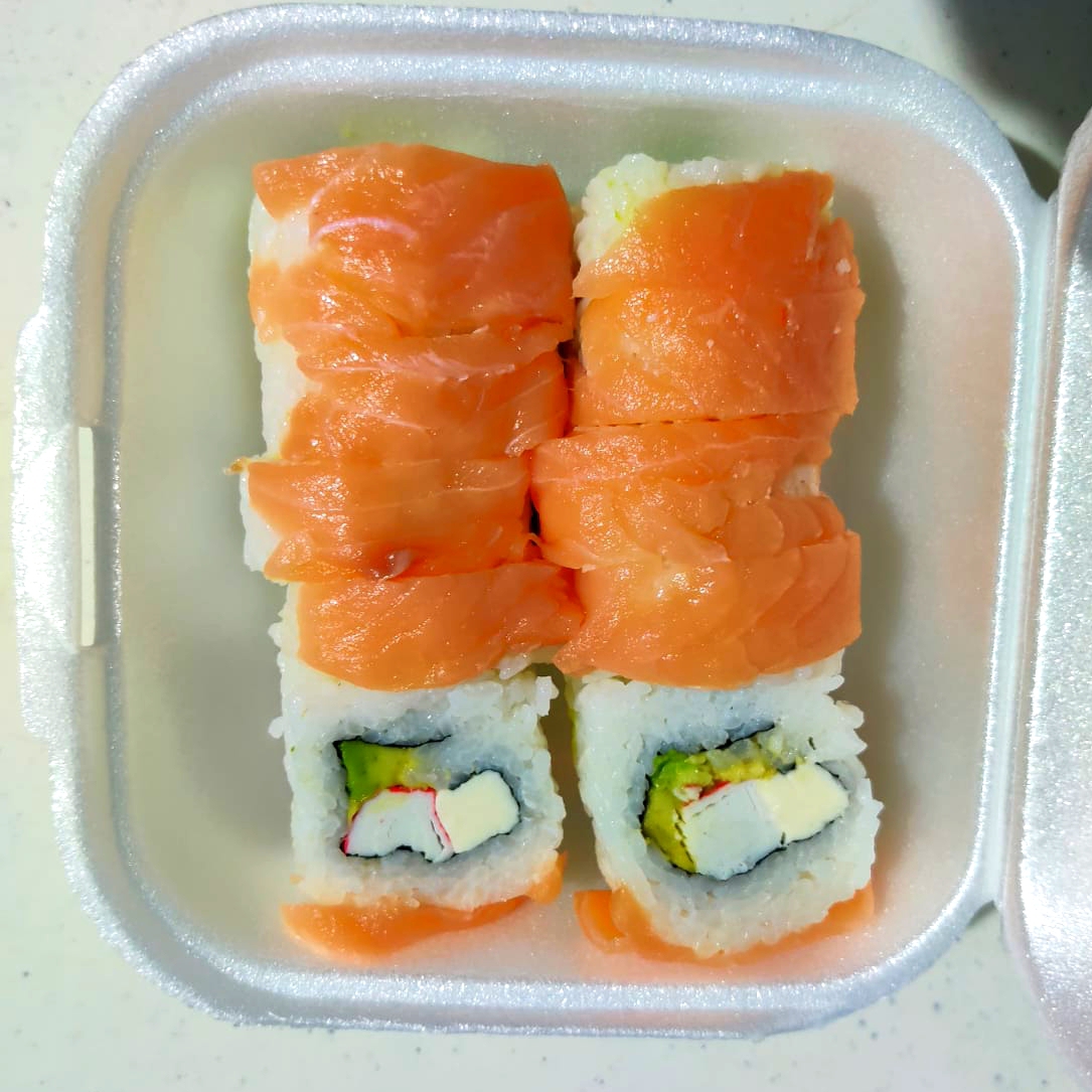 Salmón Roll