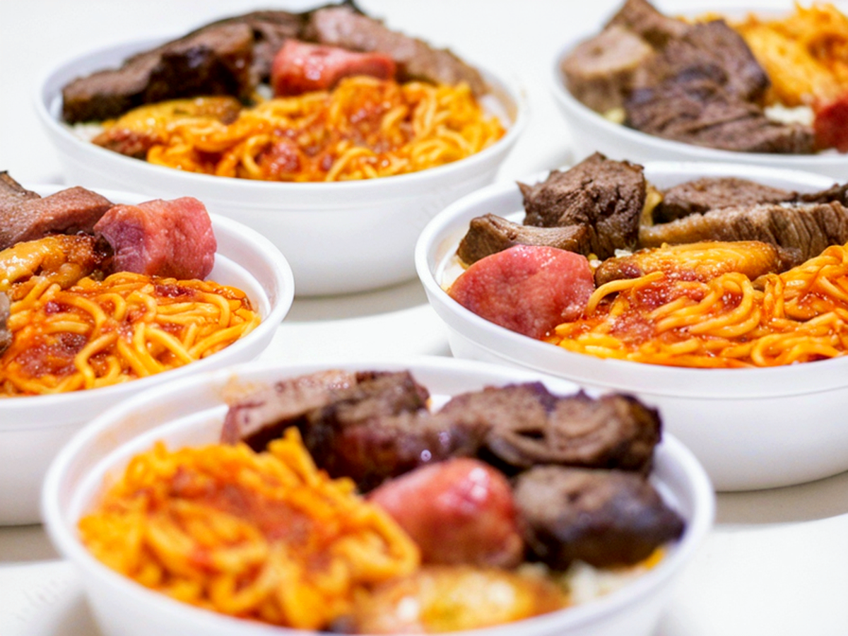 Restaurante E Churrascaria Dona Elza