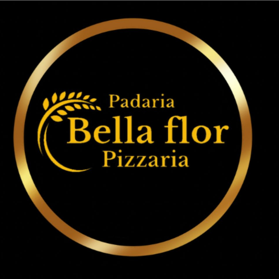 Bolinho de pernil recheado com queijo derretido, uma explosão de sabor a cada mordida.