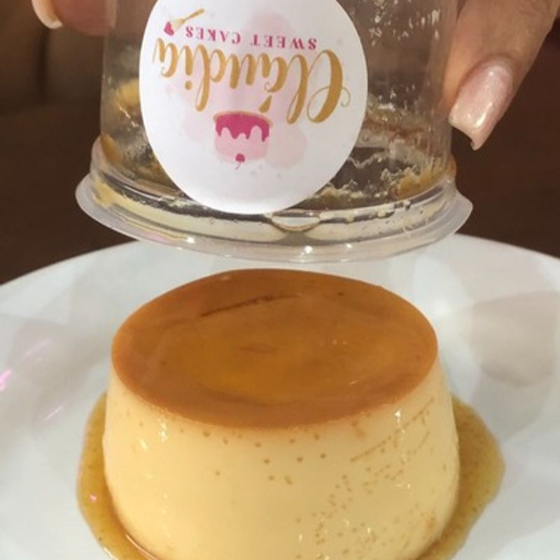 Pudim de leite condensado extremamente macio com caldinha de caramelo. Aprox: 145ml.