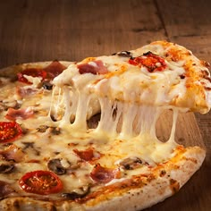 Combo  pizza mediana+gaseosa 1.5