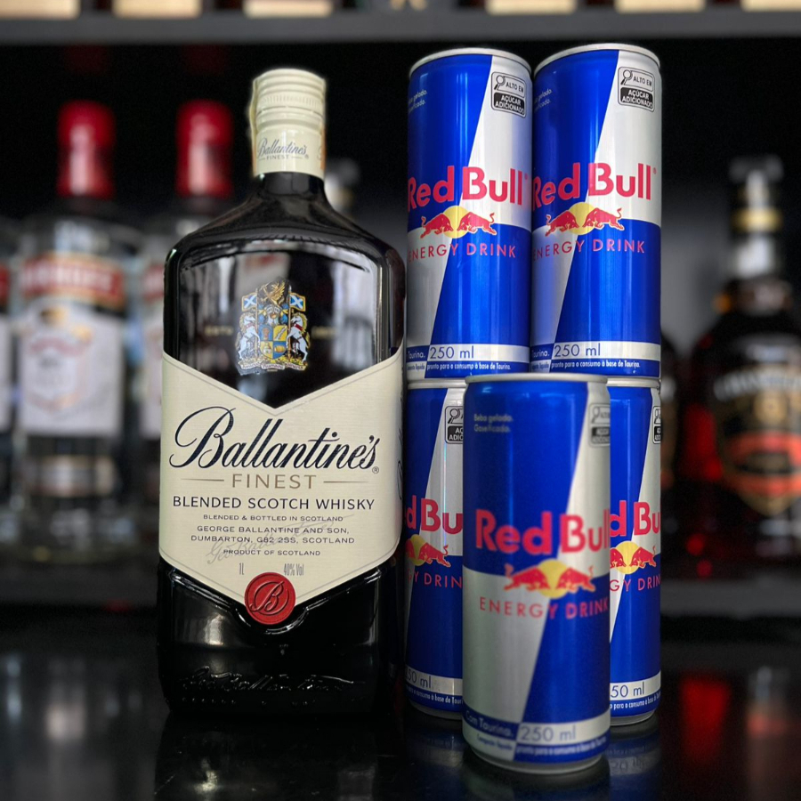 Acompanha 4 red bulls , 4 gelos e 4 copos