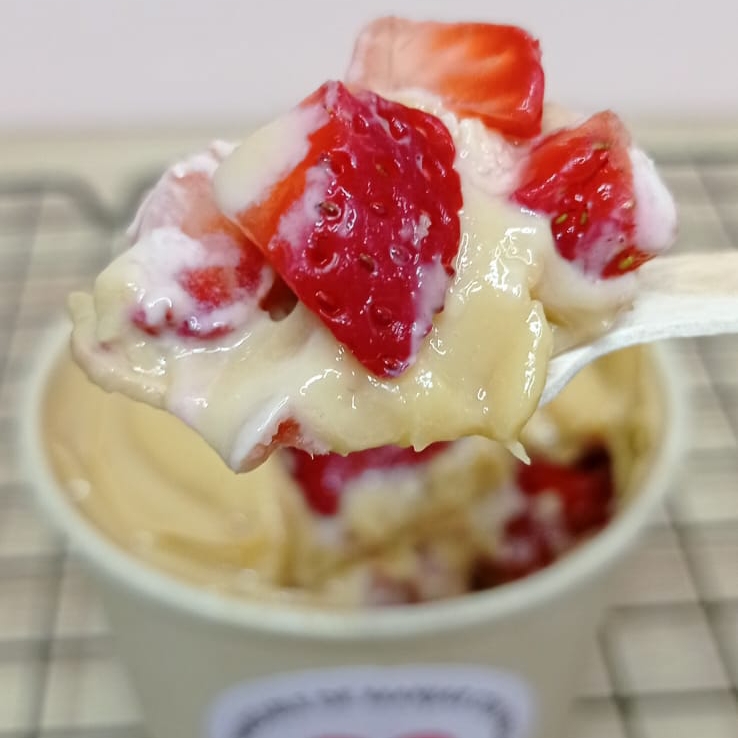 Alfajor Cuchareable con Fresas