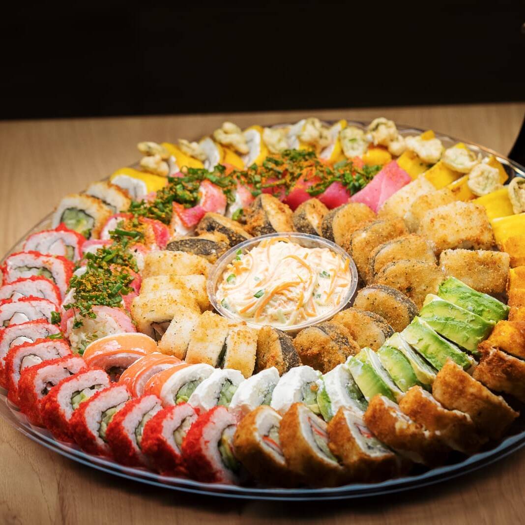 Charola de Sushi clasicos