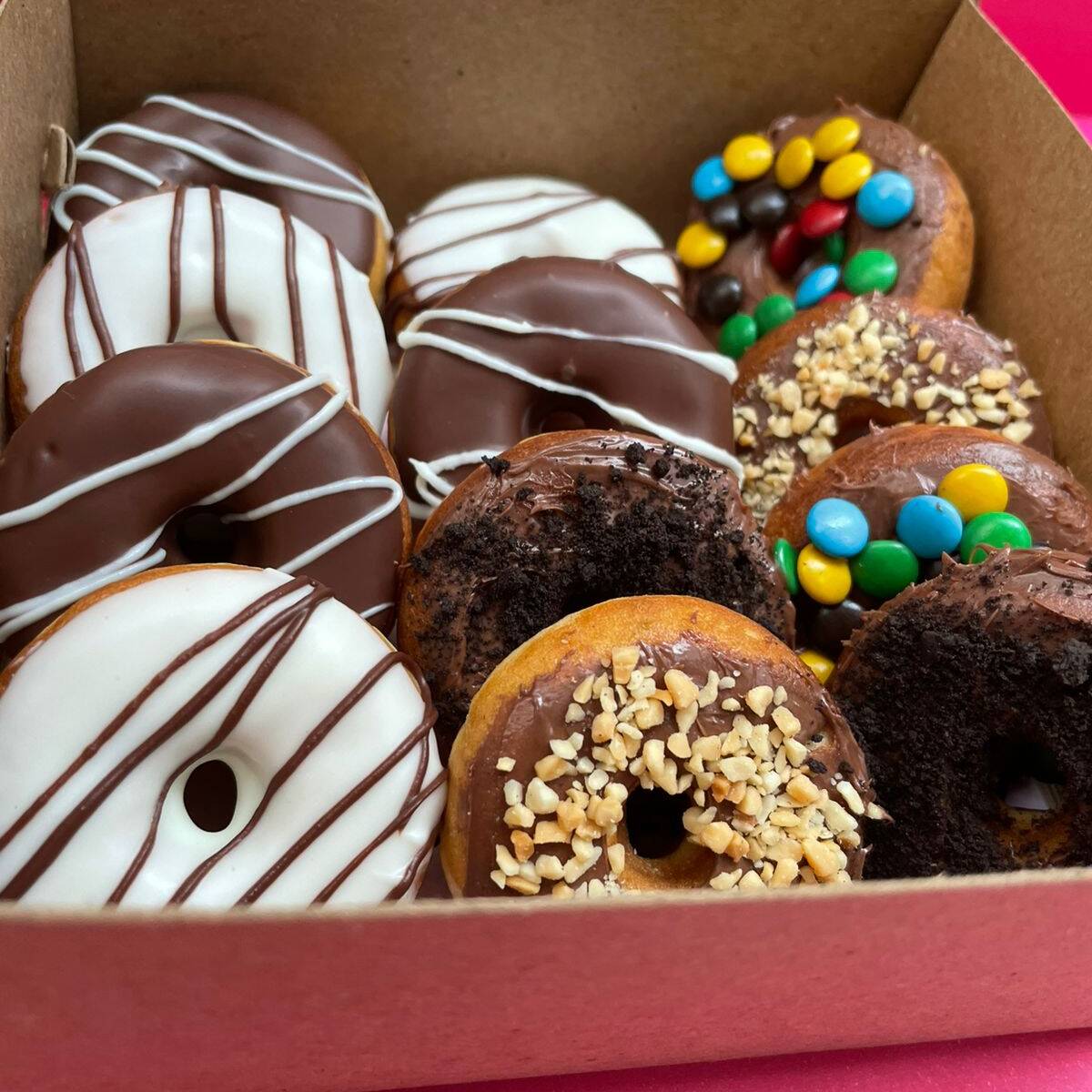 Donas Glaseadas + Donas Clasicas