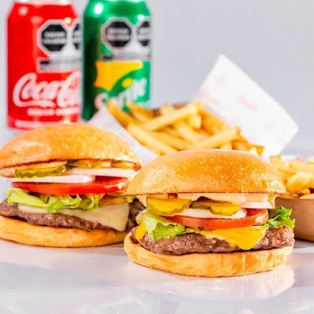 2 Hamburguesas, Papas y Soda