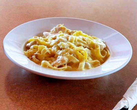 KIDS FETTUCCINE POLLO