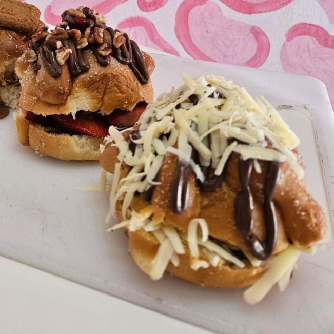 Mini Pan de Muerto Nutella y Queso de Bola