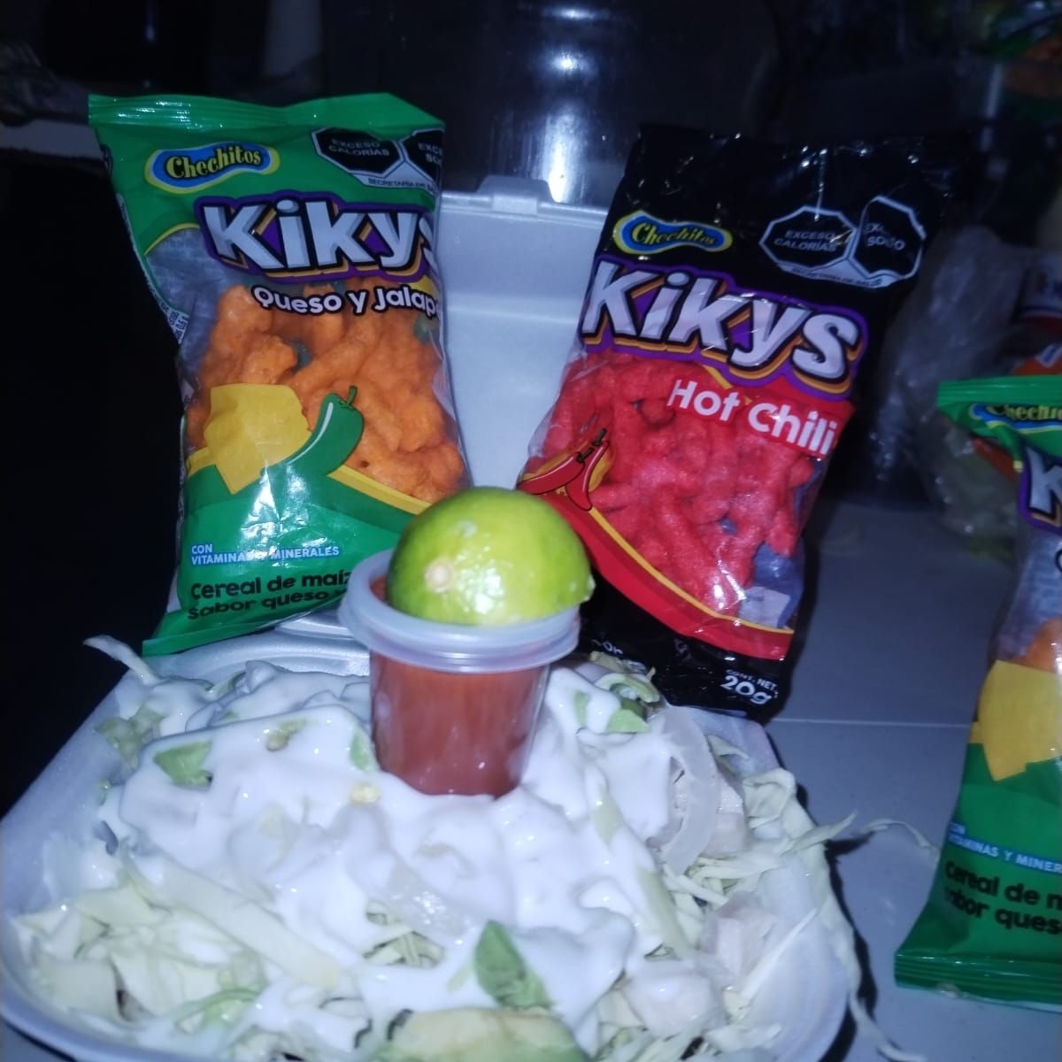 Chechis verdes y negros