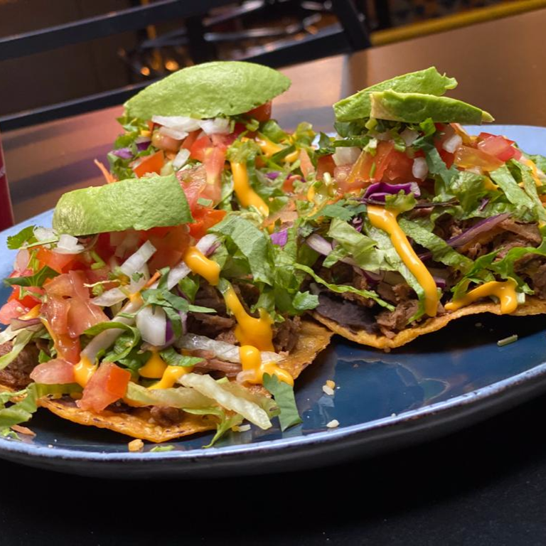 Tostones de Carnitas