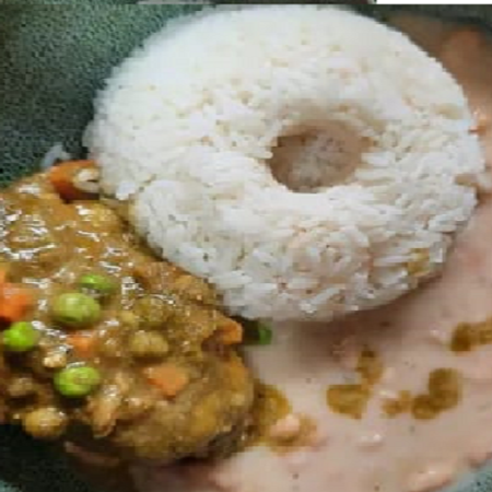 Combo Seco de Pollo Con Arroz y frejol y Refresco