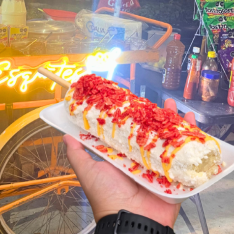 Elote Entero Con Topping