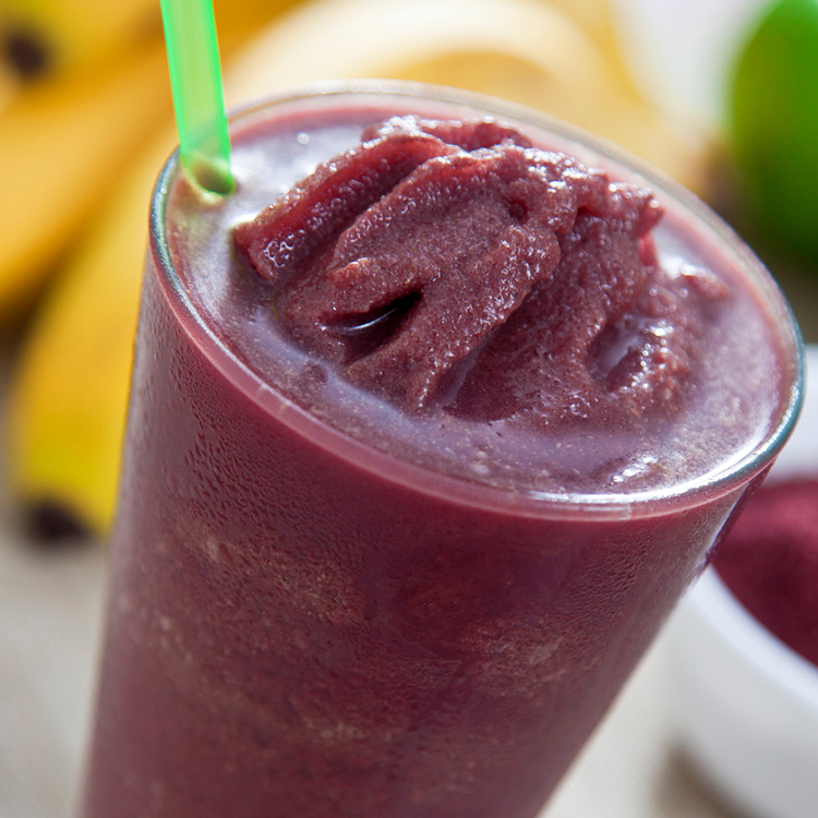 Muita cremosidade pro seu dia! Escolha 3 complementos que bateremos junto à sua vitamina, trazendo mais sabor !