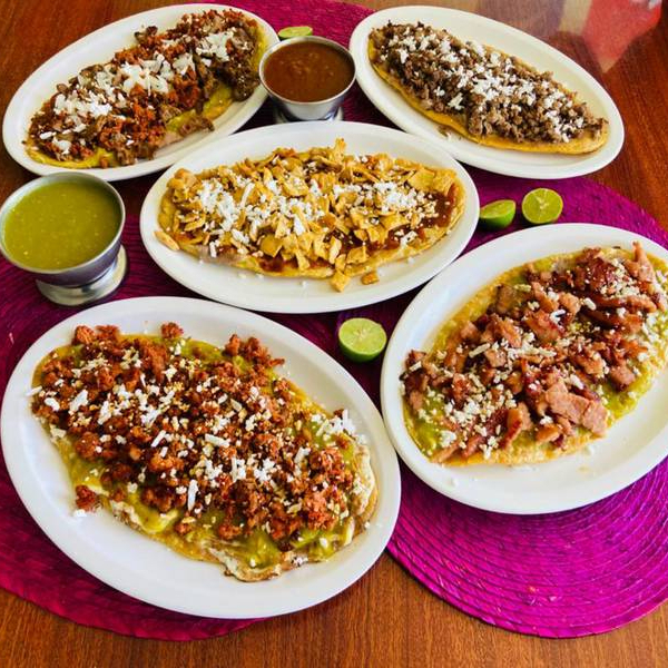Huarache bandera costra de queso