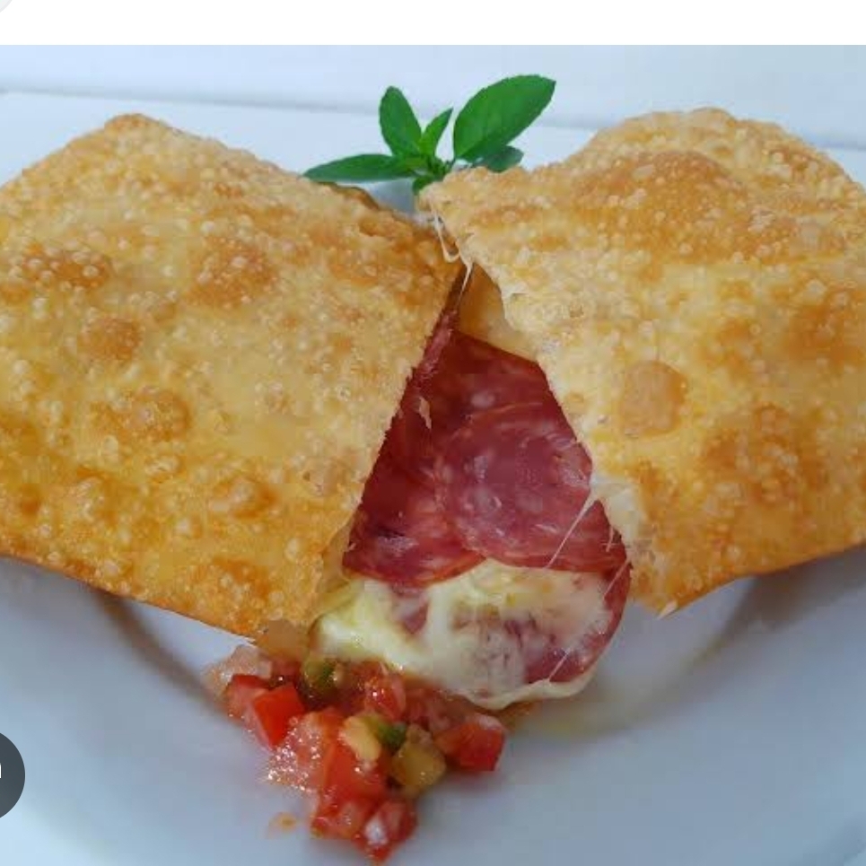 Salame, catupiry e tomate