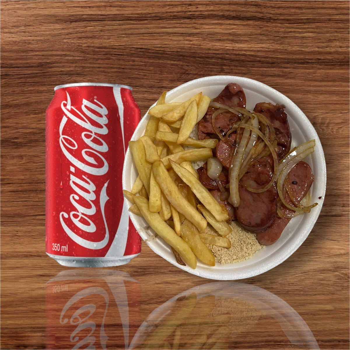 Marmita acompanha, arroz branco, feijão preto, farofa e fritas. Acompanha 1 Coca-Cola Lata.