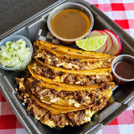 Orden de 5 Tacos de Birria