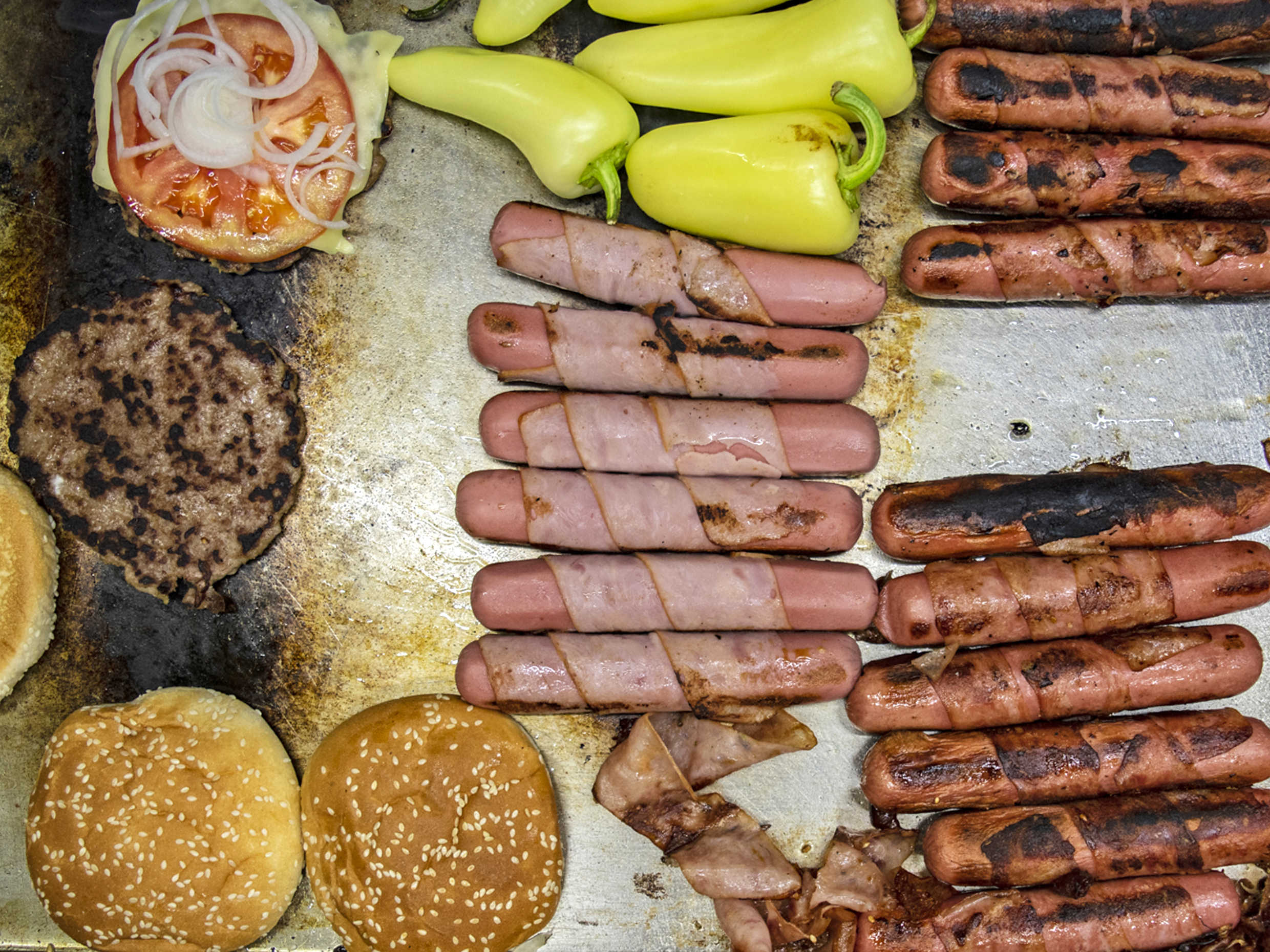 Hot Dogs y Hamburguesas El Carnal