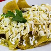 Chilaquiles con Pollo y Crema