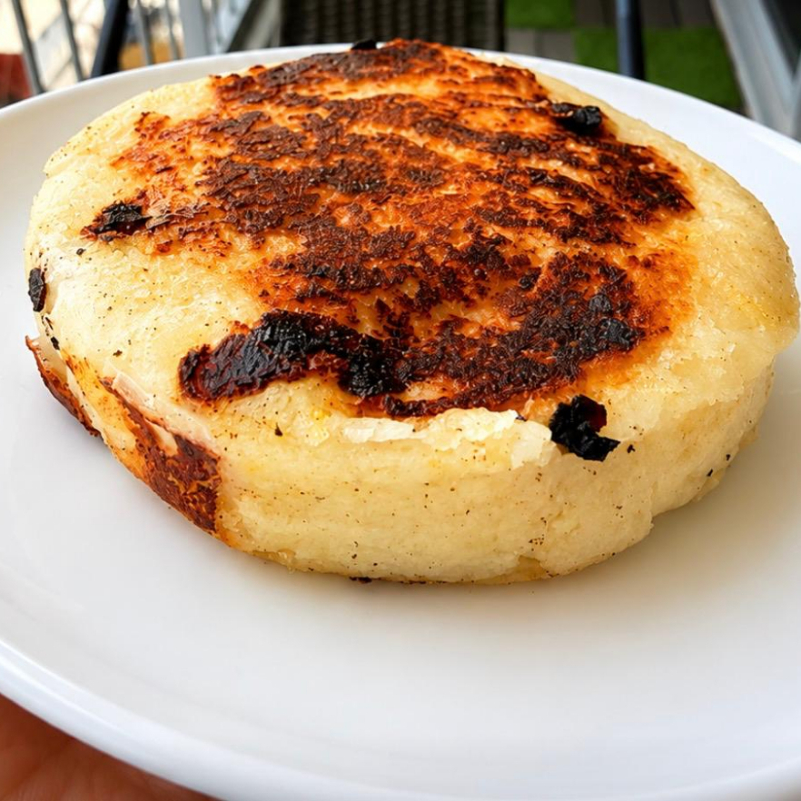 Arepa con Queso
