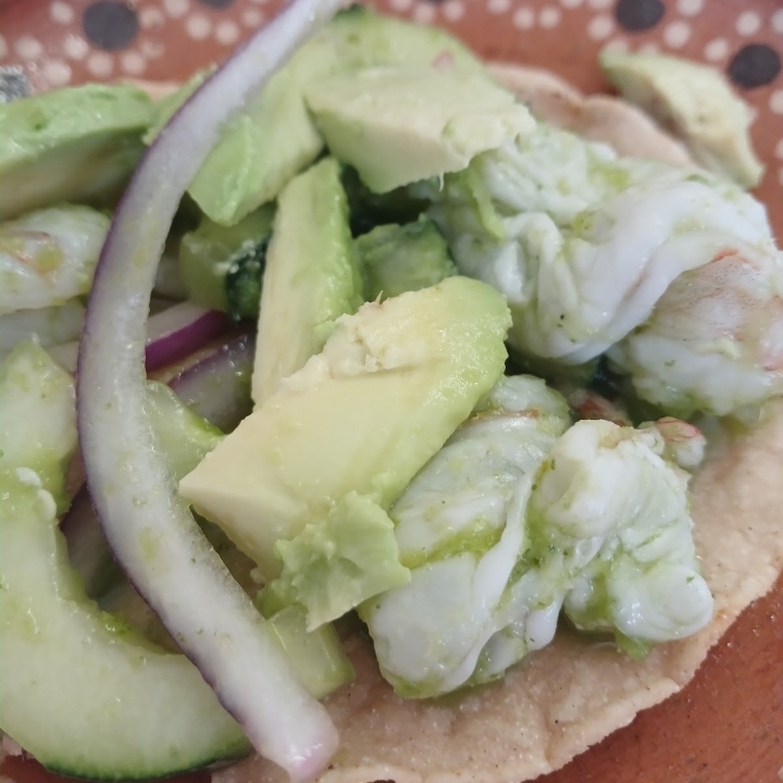 Tostada de aguachile