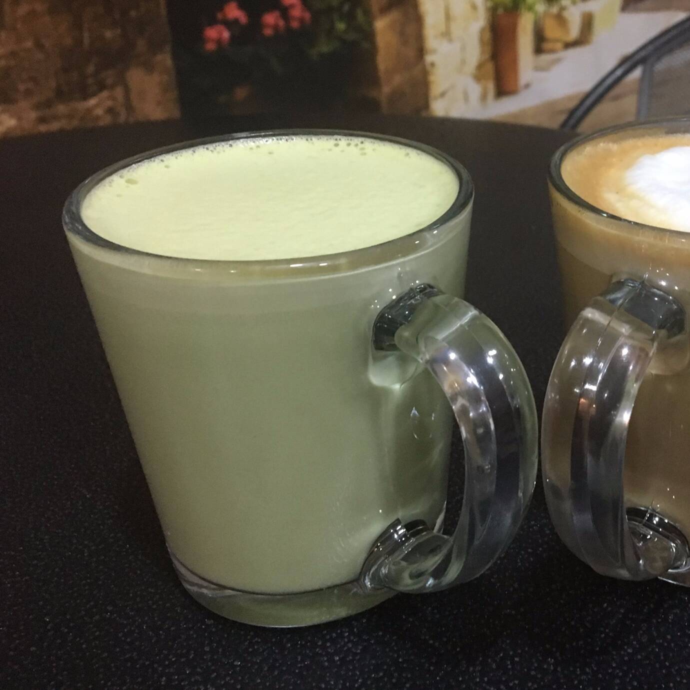 Matcha Green Tea Latte 16 oz