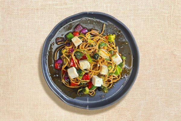 Noodles Asiáticos con vegetales y Tofu