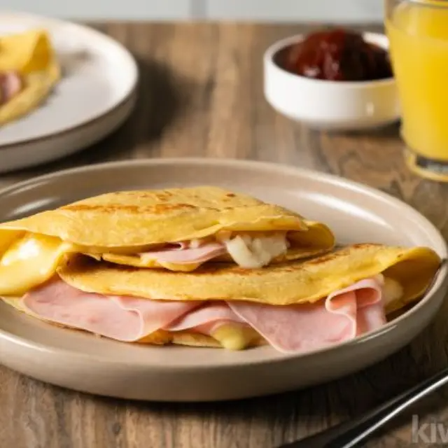 Ham and Mozzarella Crepa