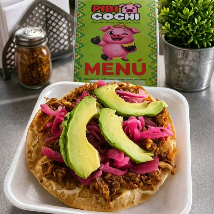 Tostada de Cochinita