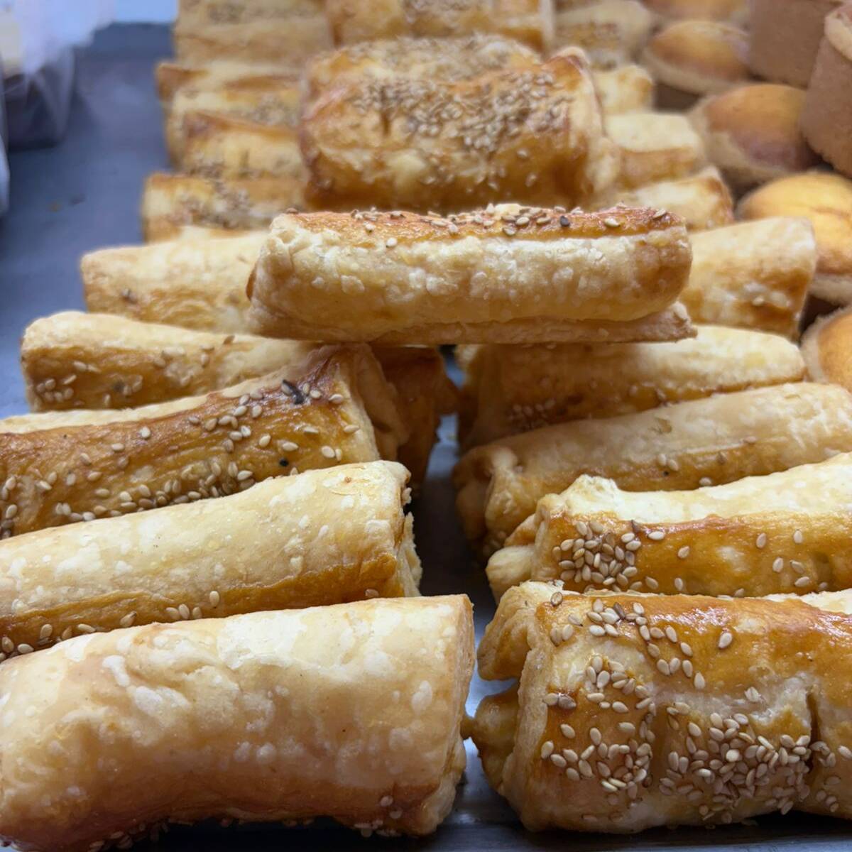 Taquito de hojaldre relleno de queso crema