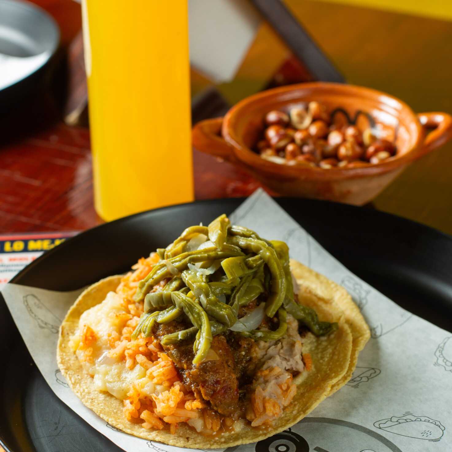 Taco de Adobo de Chicharrón Prensado