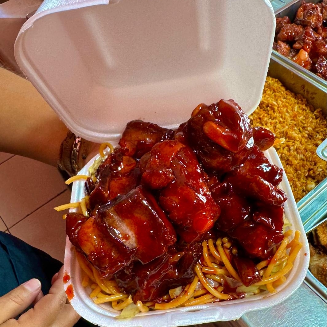 Plato Chico